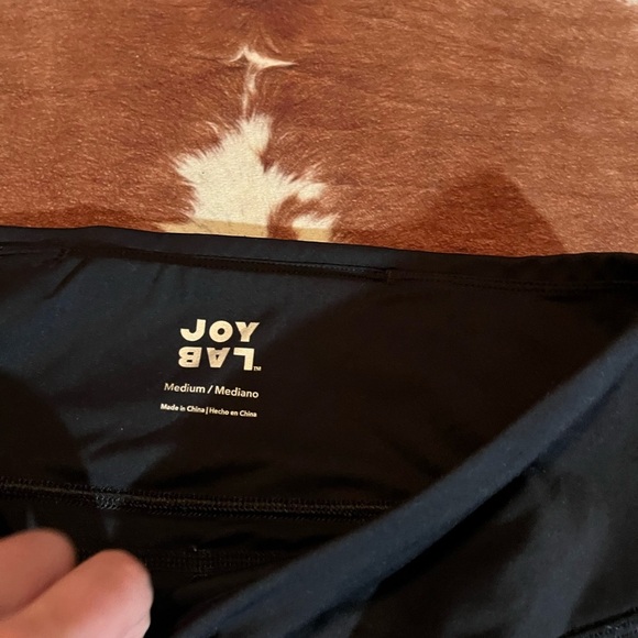 JoyLab high rise workout flared legging 
Size medium
No flaws - Picture 4 of 5